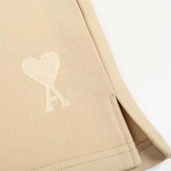 Ami Paris Cream Logo Embroidered Drawstring Shorts - Picture 4 of 10